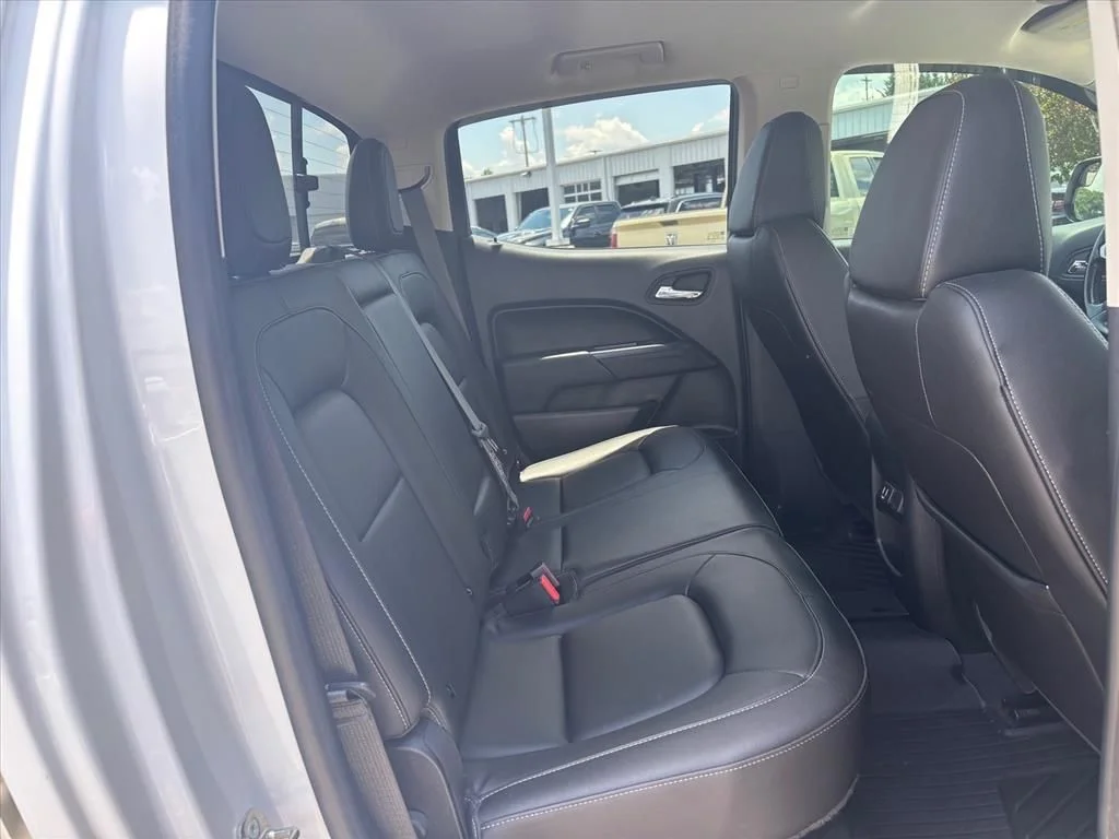 Used 2019 White Chevrolet ZR2 image 13