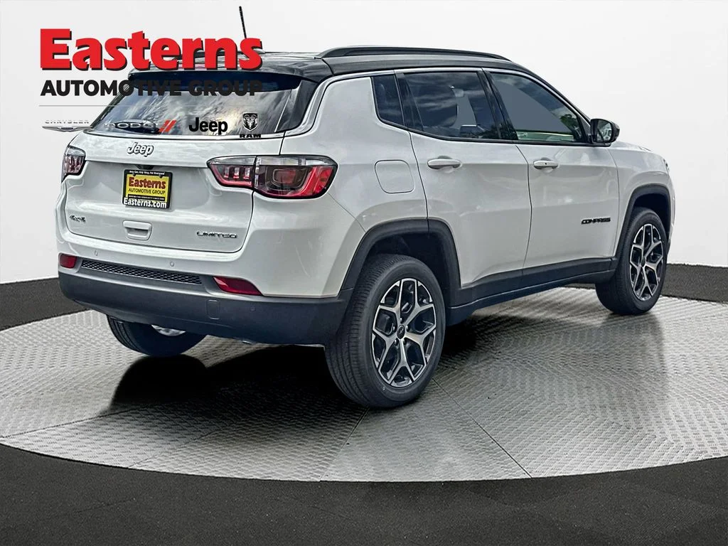New 2026 Bright White Clear-Coat Exterior Paint Jeep Limited image 6