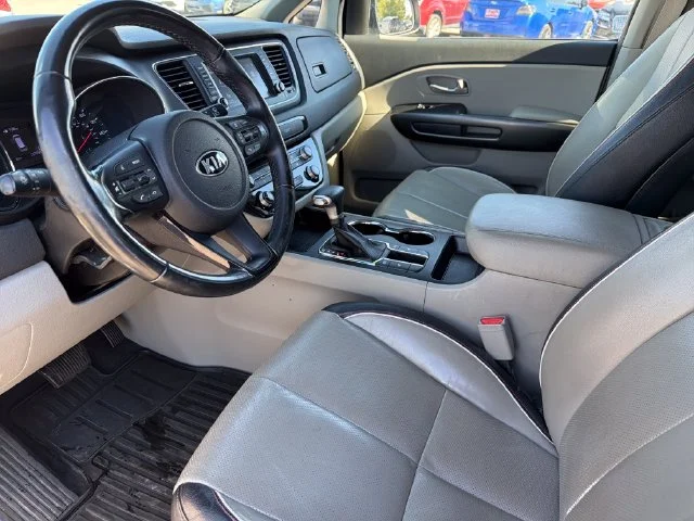 Used 2020 Silver Kia EX image 18