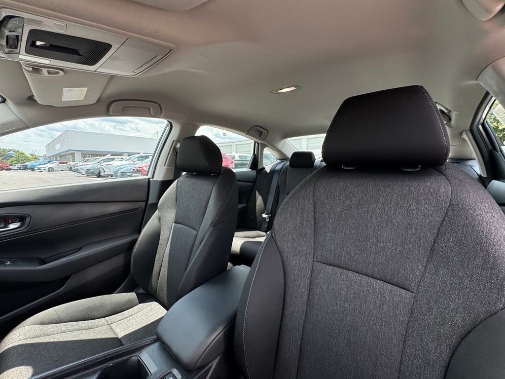 Used 2025  Honda LX image 16