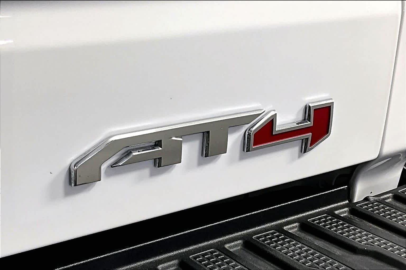 Certified Used 2024 Summit White GMC AT4 image 10