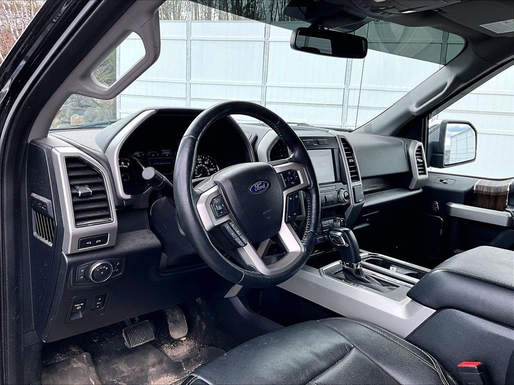 Used 2019 Agate Black Metallic Ford Lariat image 8