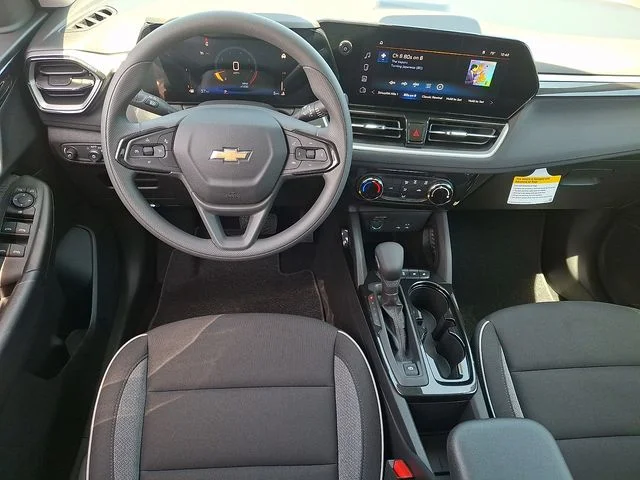 New 2026 White Chevrolet LT image 10