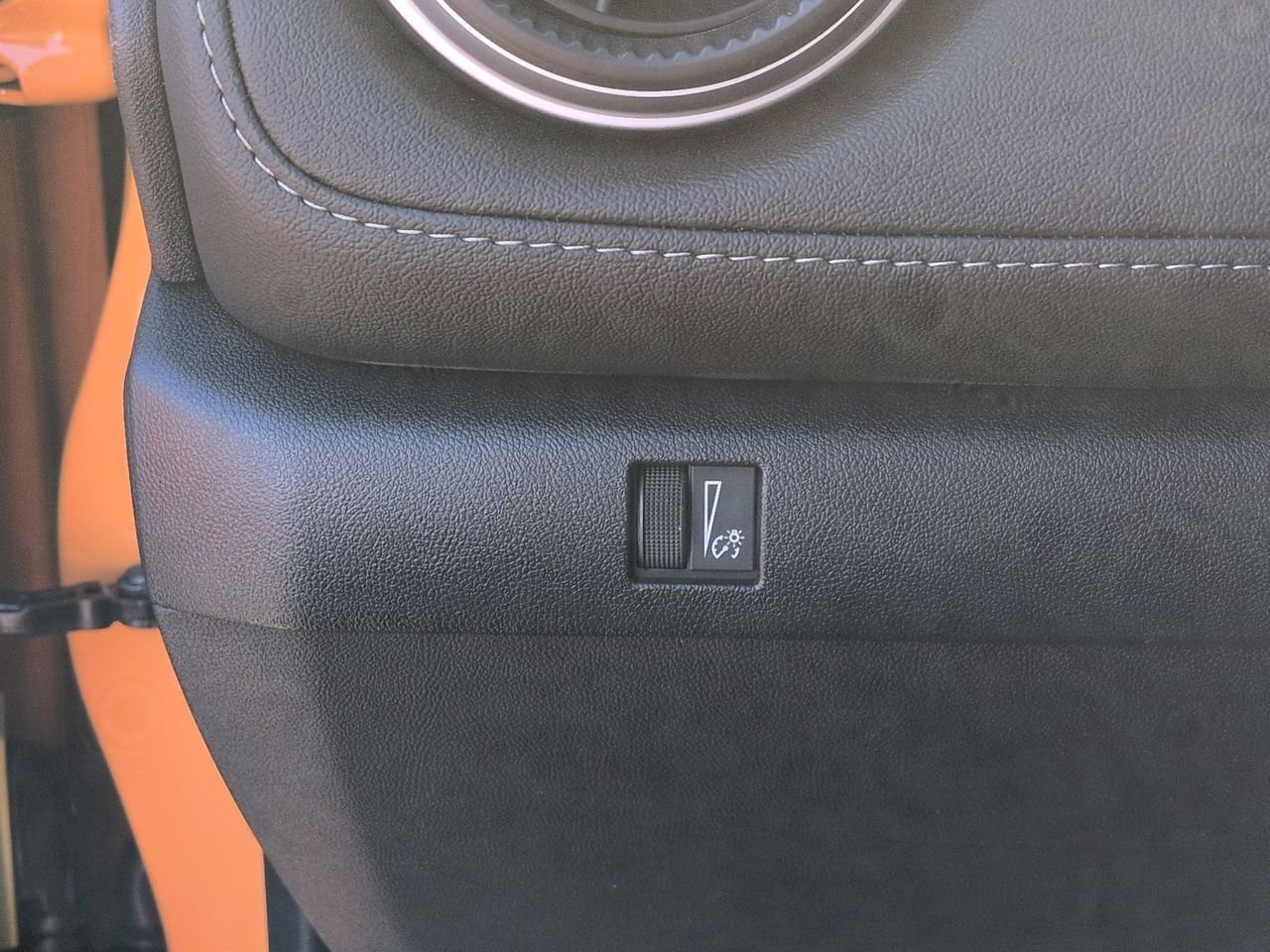 2026 Chevrolet Colorado LT - Photo 18