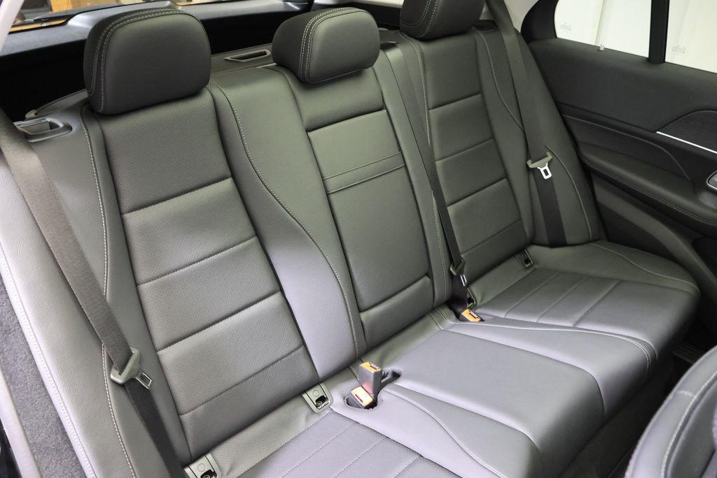 Used 2026 Black Mercedes-Benz GLE 350 image 55