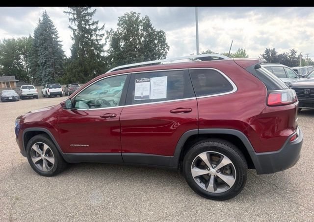 Used 2019 Red Jeep Limited image 6