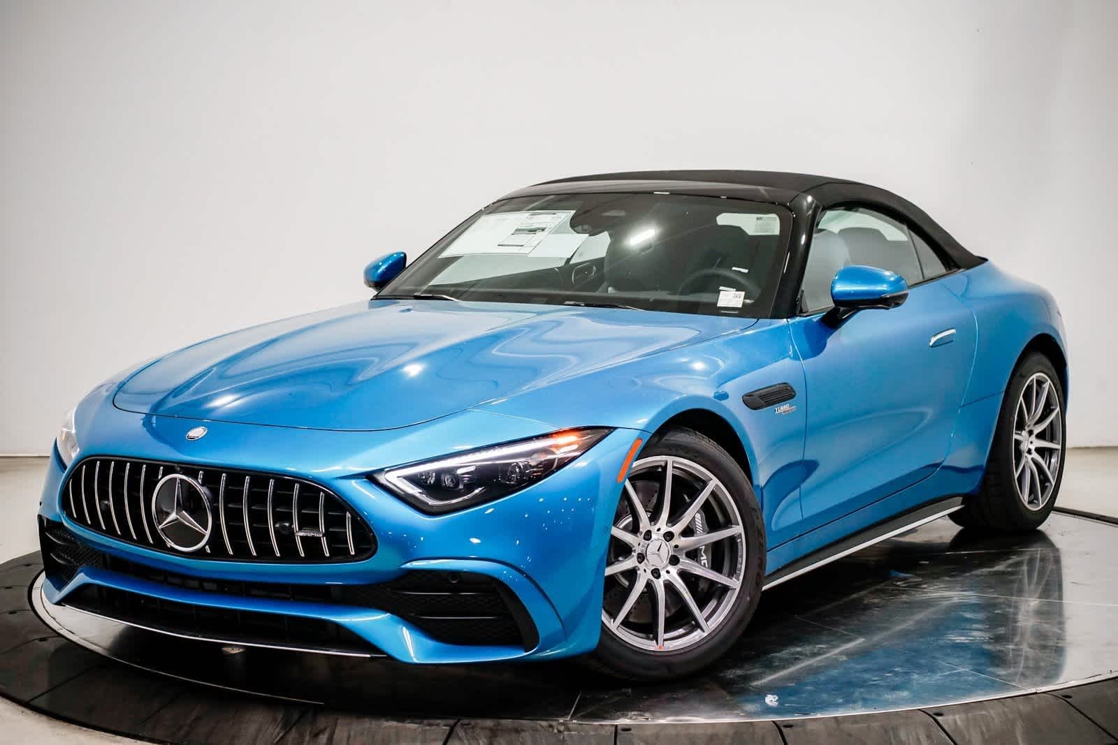Used 2025 MANUFAKTUR Hyper Blue Metallic Mercedes-Benz AMG® SL 43 image 1