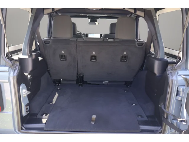 Used 2024 Gray Jeep Sahara image 25