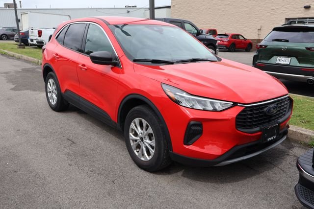 Used 2024 Red Ford Active image 5
