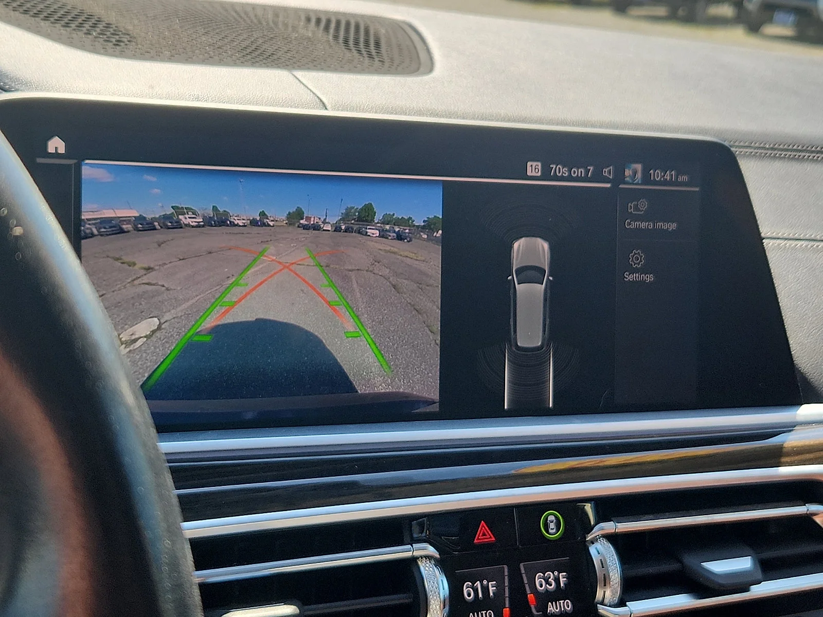 Used 2019 Black BMW xDrive40i image 18