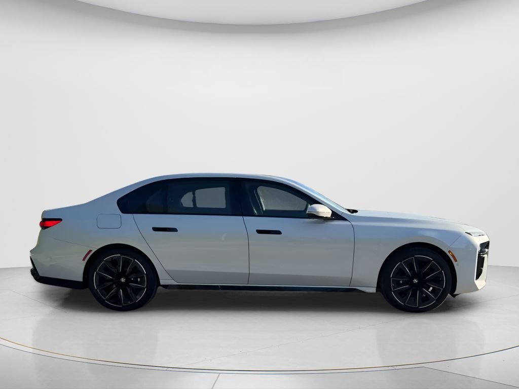 New 2026 Mineral White Metallic BMW 760i xDrive image 6