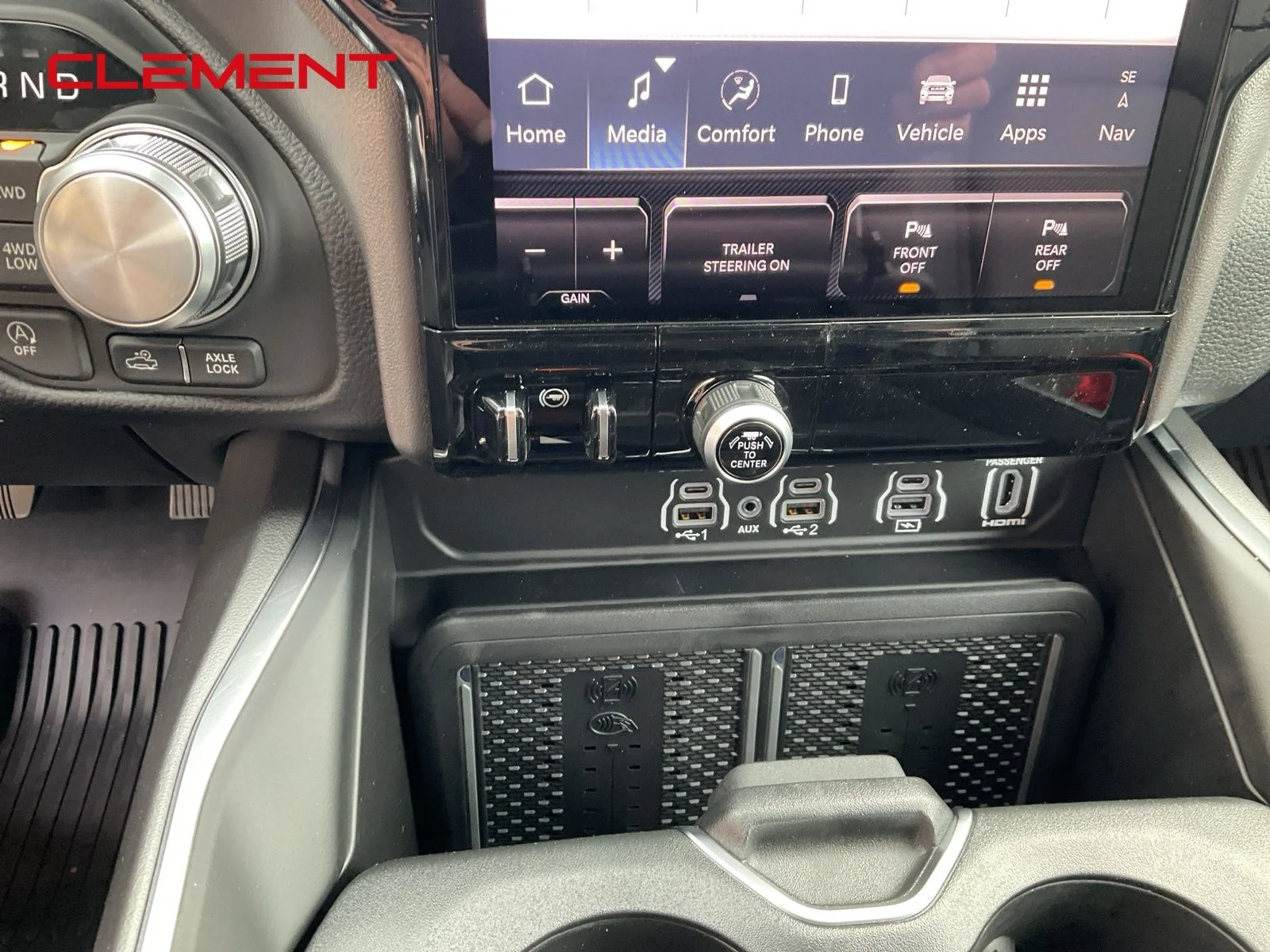 New 2026 Diamond Black Crystal Pearl-Coat Exterior Paint RAM Laramie image 12