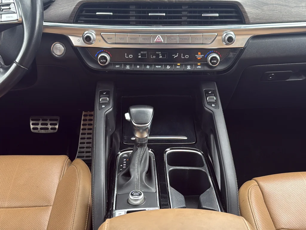 Used 2022 Gray Kia SX image 31