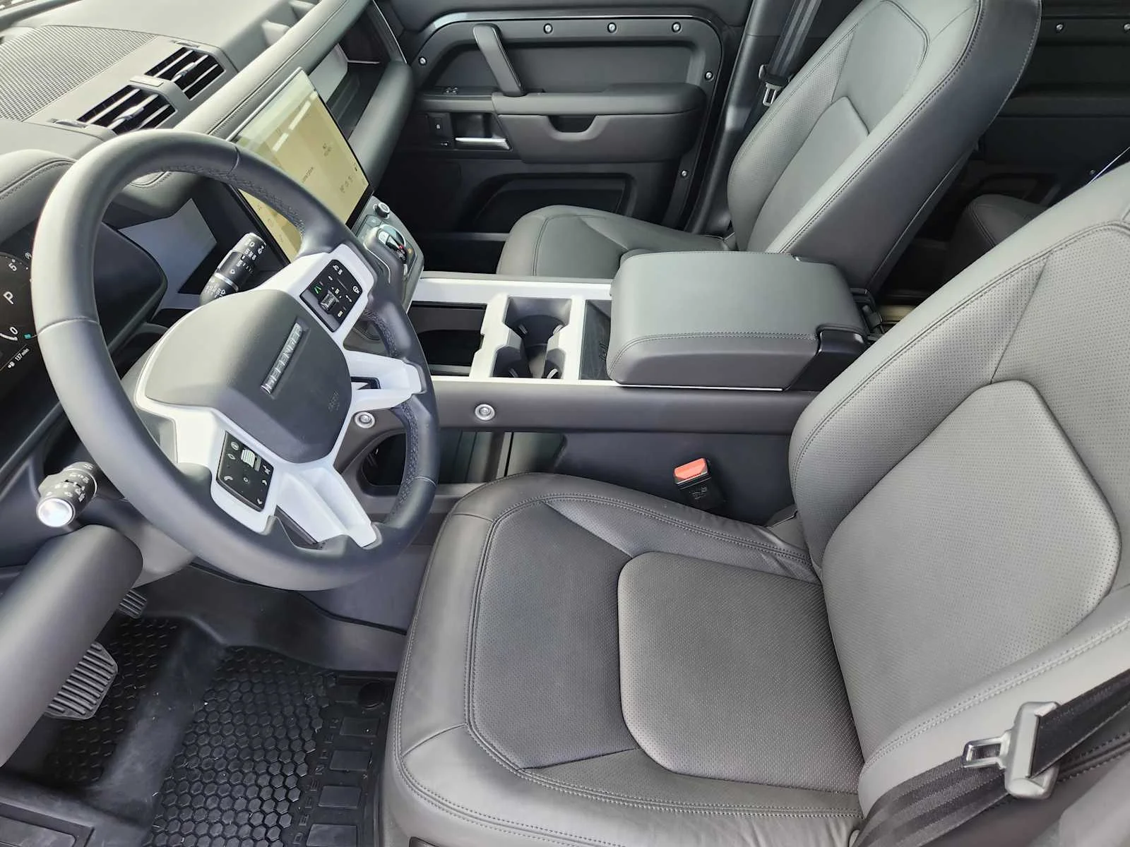 2026 Land Rover Defender S - Photo 12