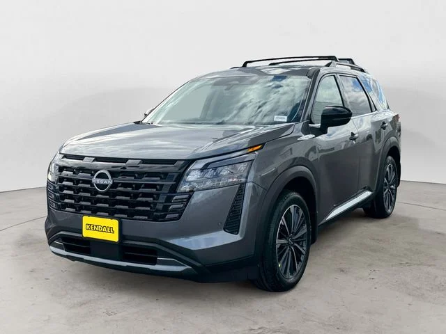 2026 Nissan Pathfinder Platinum 4WD's photo