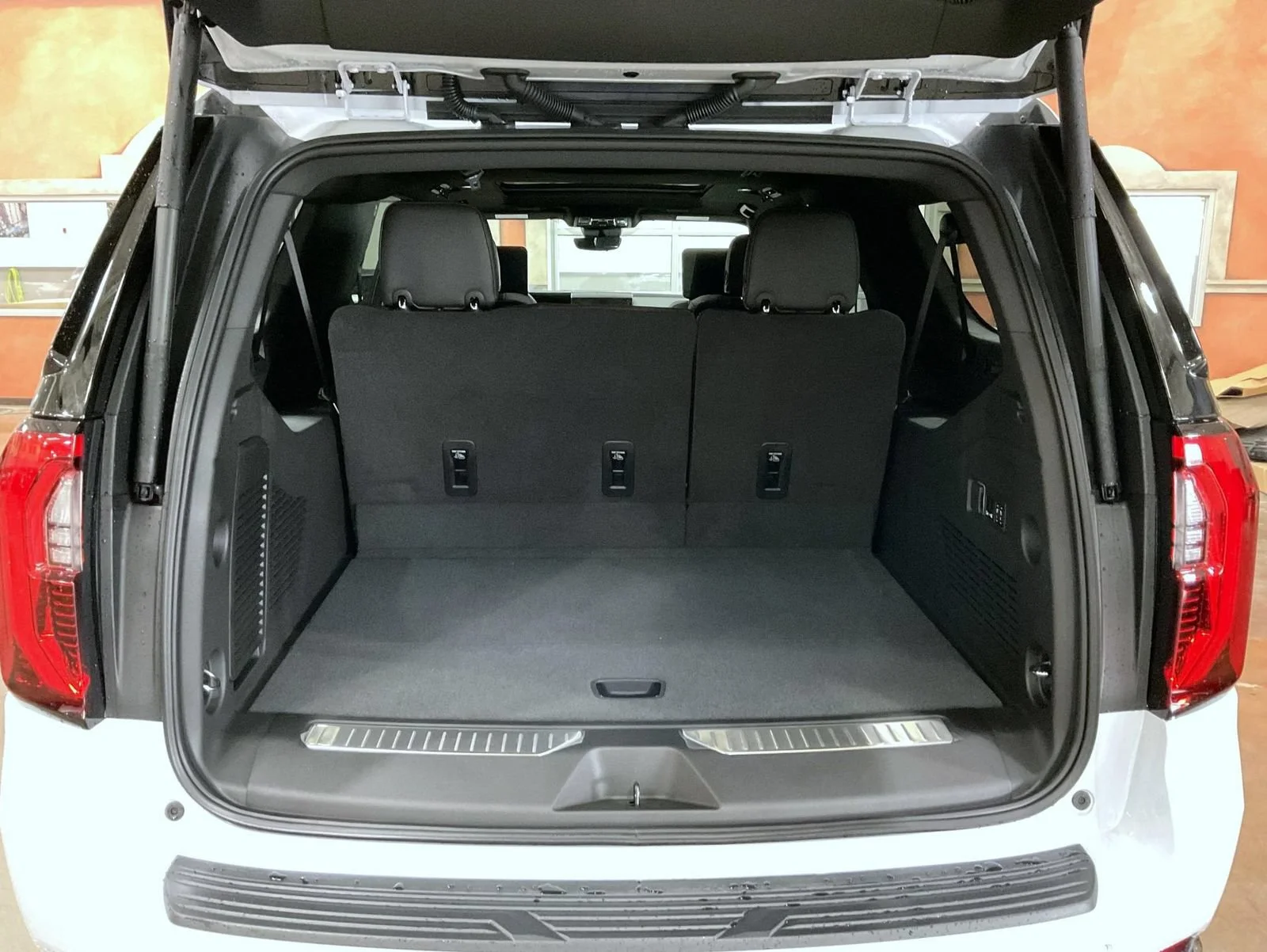 2026 GMC Yukon XL Denali Ultimate - Photo 24