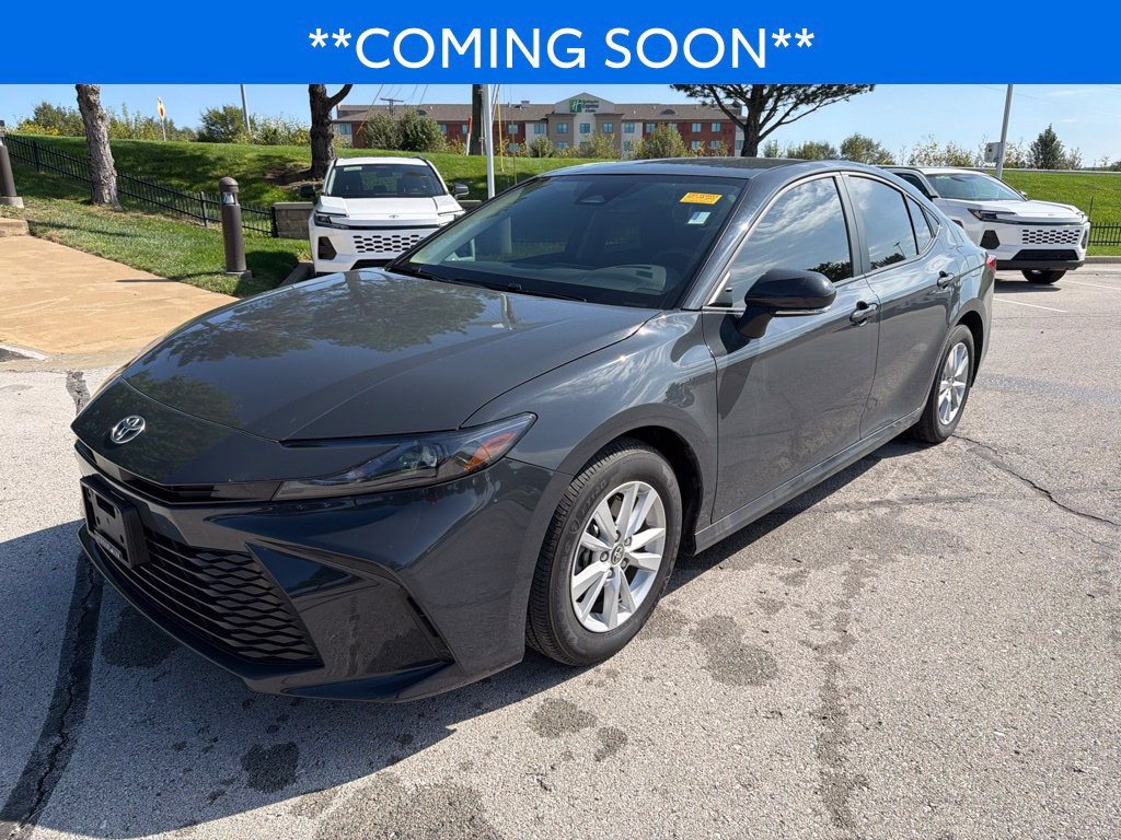 Used 2025  Toyota LE image 1