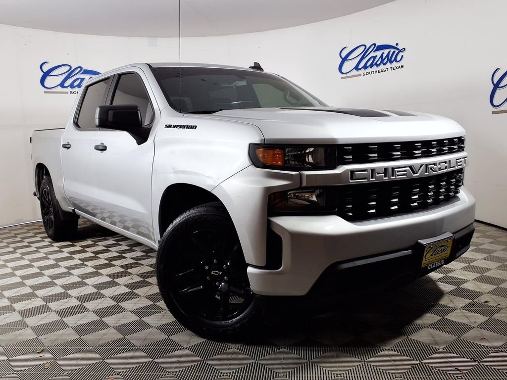 2020 Chevrolet Silverado 1500 Custom Crew Cab Short Box's photo