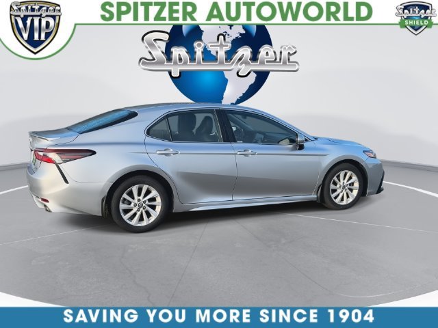 Used 2024  Toyota SE image 16