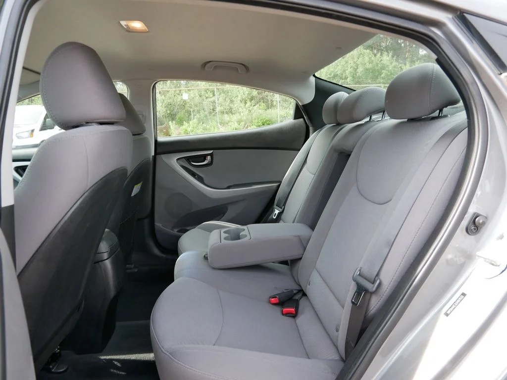 Used 2014 Gray Hyundai SE image 11