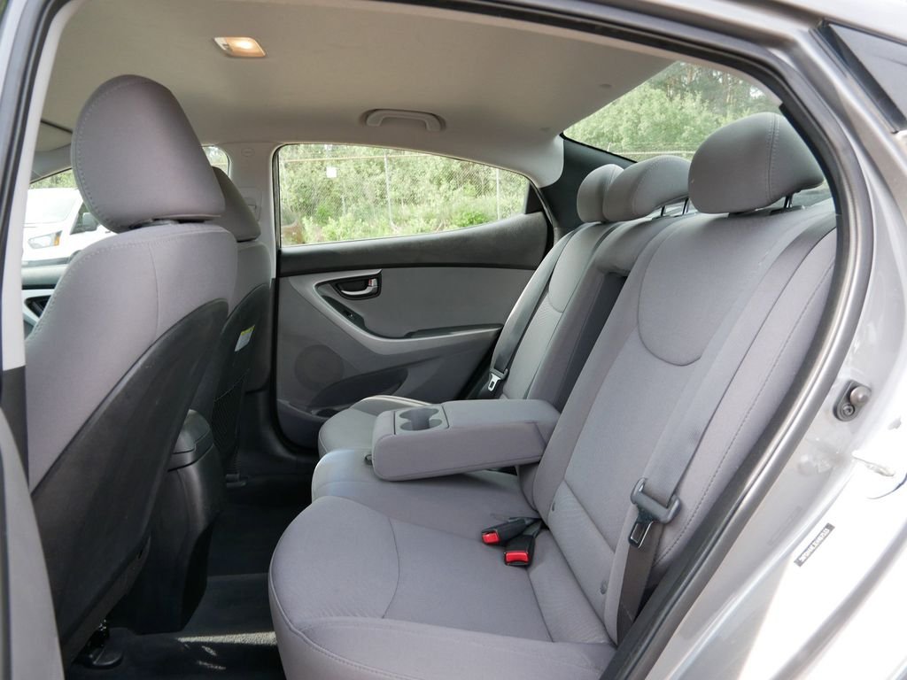 Used 2014 Gray Hyundai SE image 11