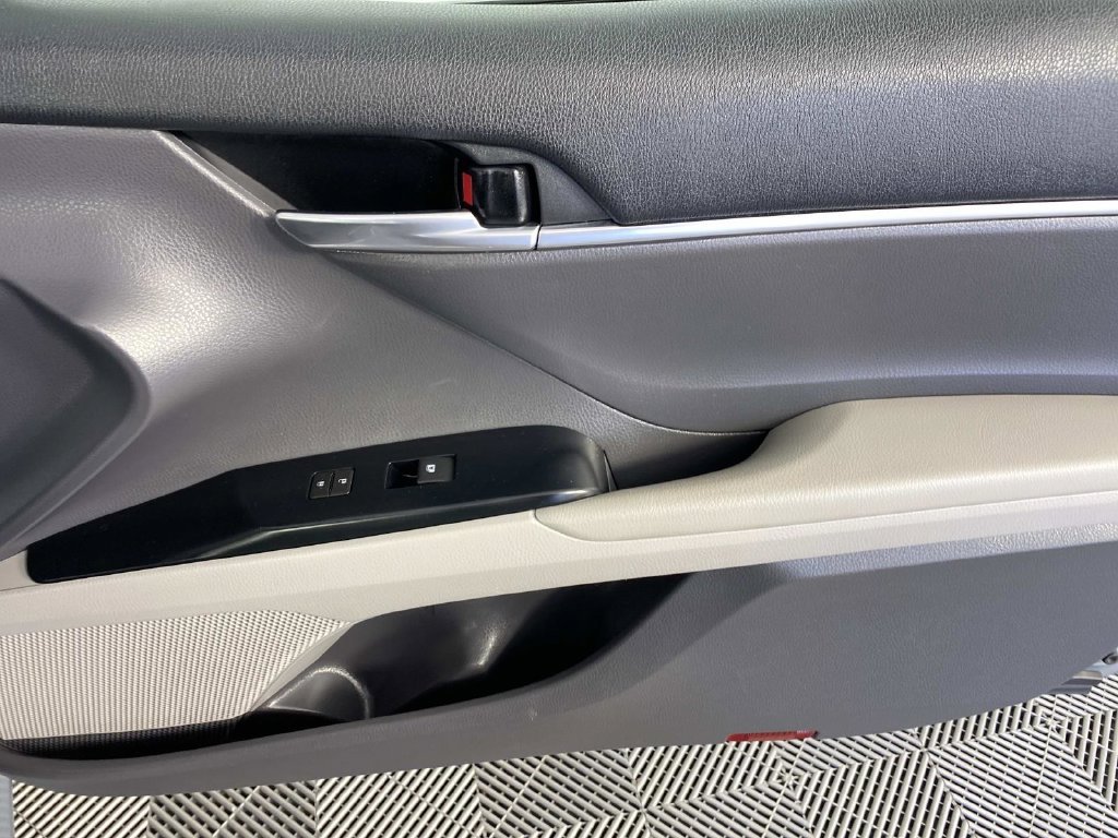 Used 2020 Silver Toyota LE image 25