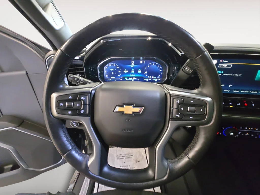 Used 2022 DARK ASH METALLIC Chevrolet LT image 19
