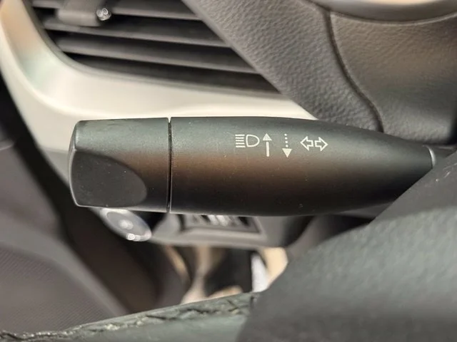 Used 2015 Beige Jeep Limited image 21