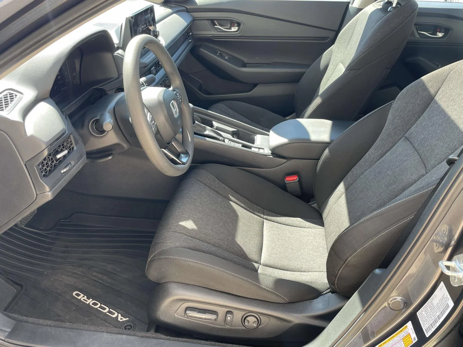 Used 2024 Meteorite Gray Metallic Honda EX CVT image 18