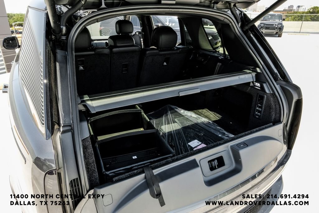 New 2026 Carpathian Gray Land Rover SE image 46