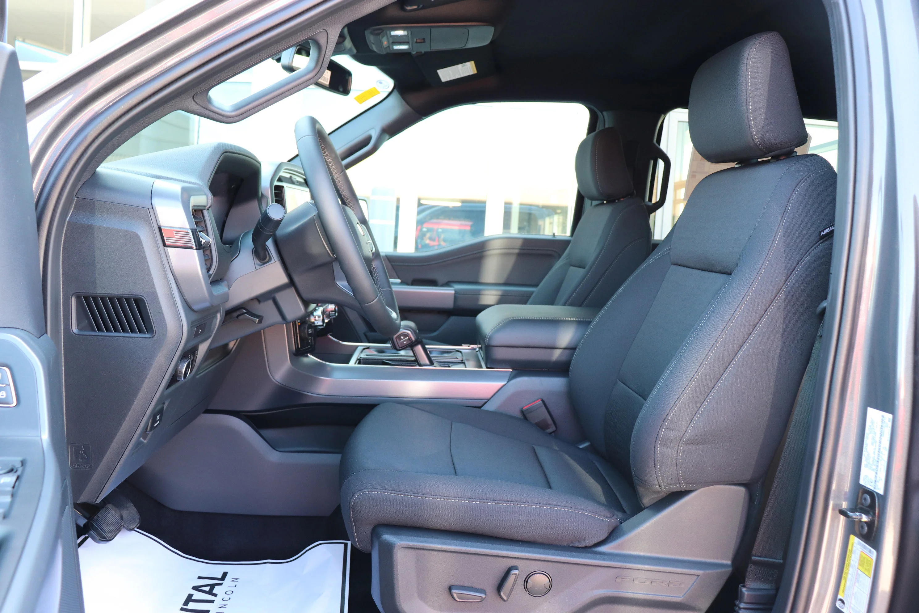 New 2026 CARBONIZED GREY METALLIC Ford XLT image 10
