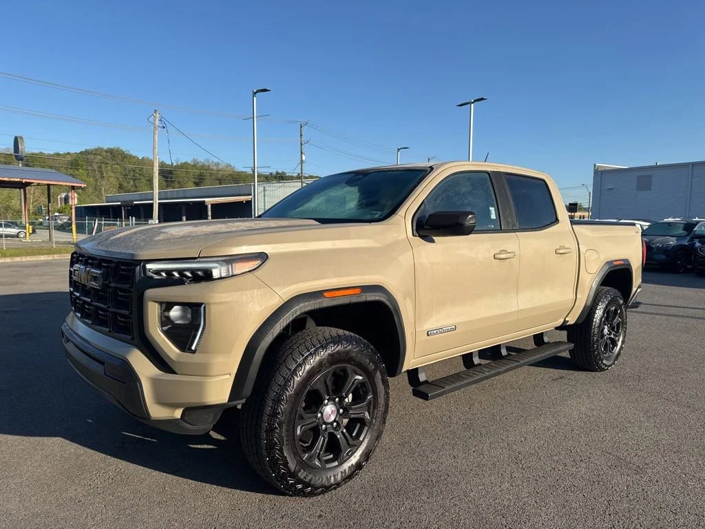 2024 GMC Canyon 4WD Elevation Crew Cab Short Box's photo