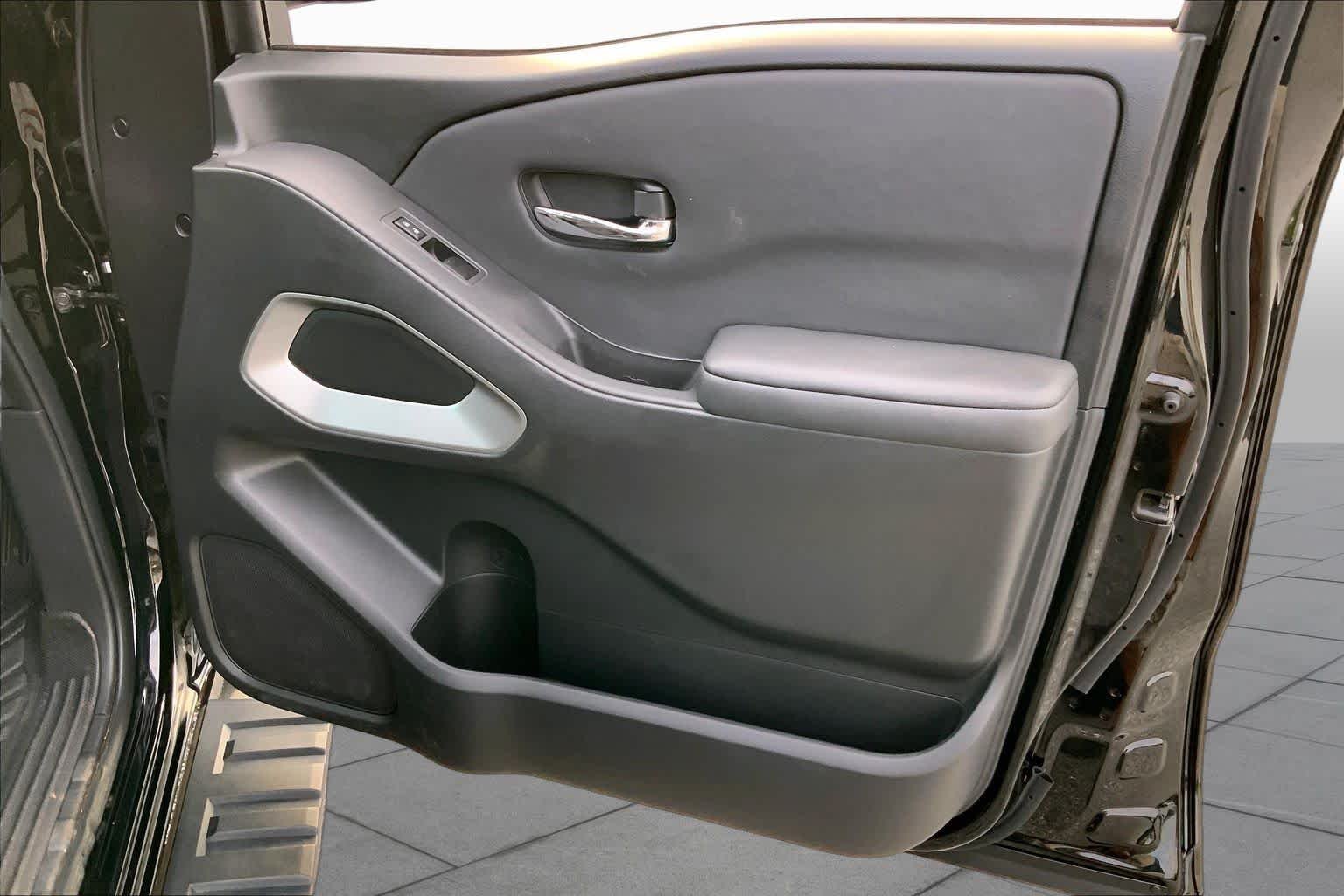 Used 2024 Super Black Nissan SV image 21
