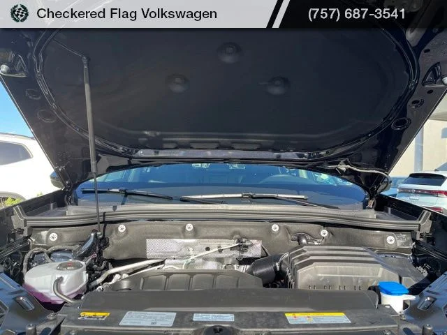 New 2026 Black Volkswagen 2.0T SE w/Technology image 2