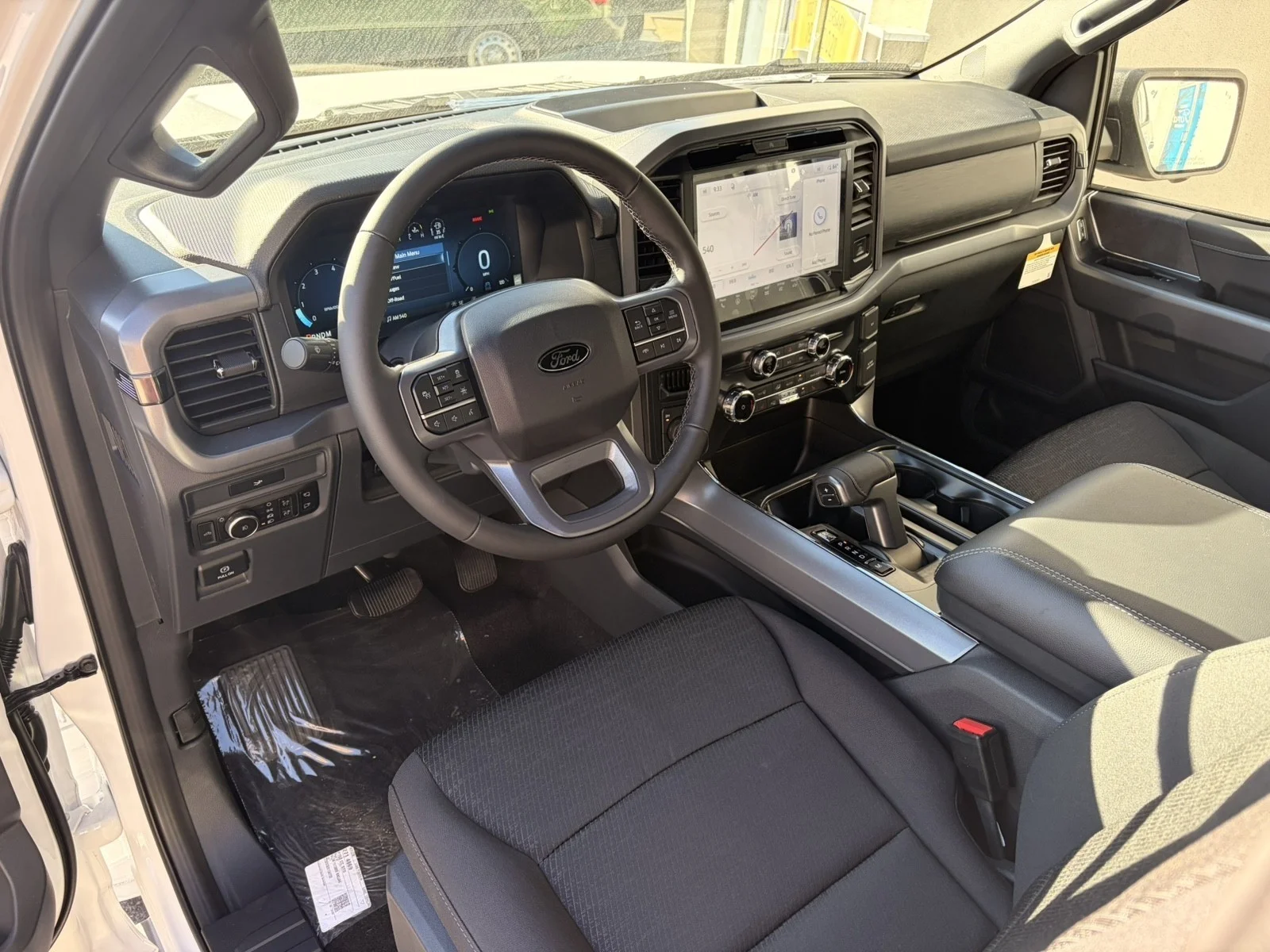 New 2026 Oxford White Ford XLT image 11