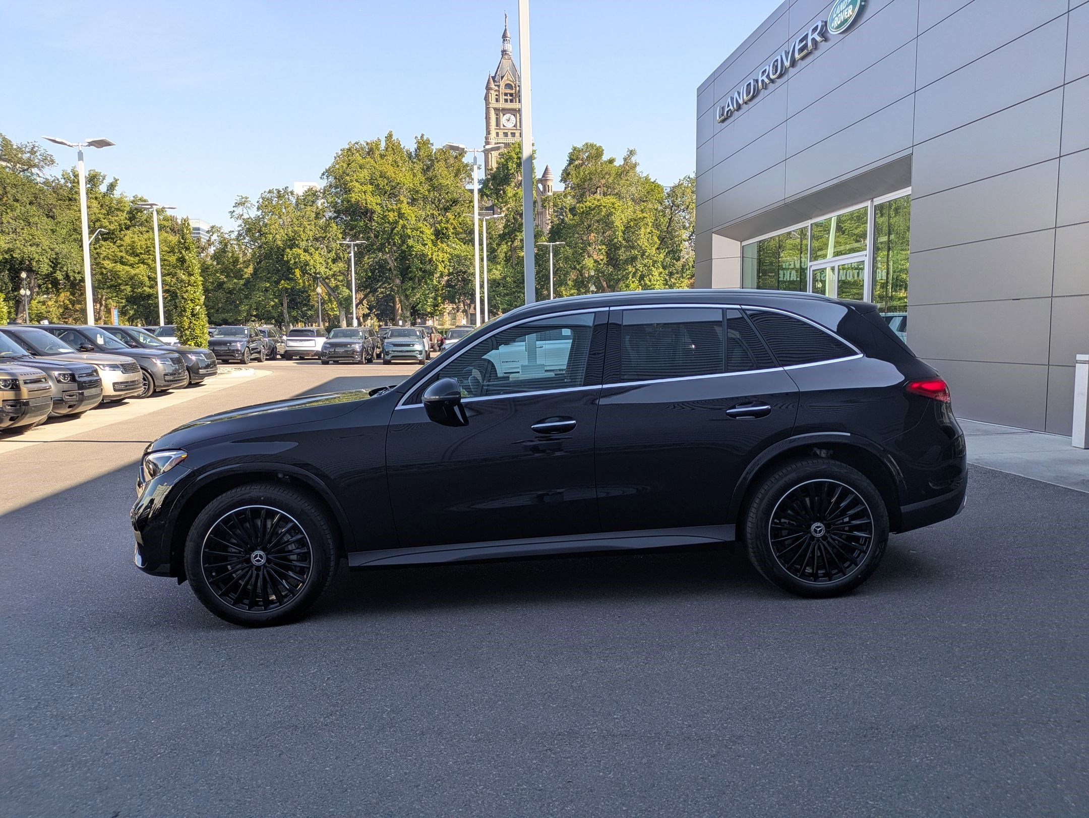 New 2026 Black Mercedes-Benz GLC 300 image 23