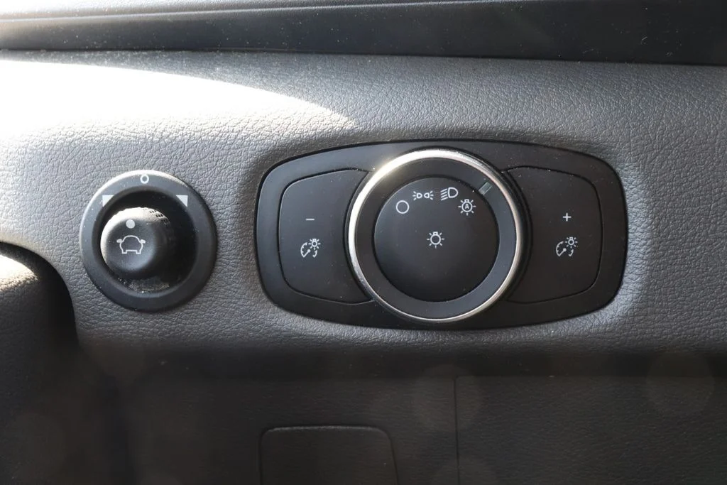 Used 2022 White Ford Base image 22