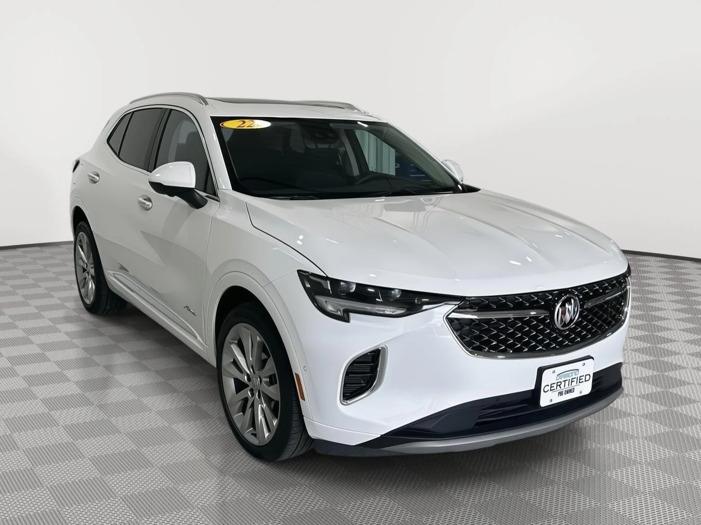 Used 2022 SUMMIT WHITE Buick Avenir image 9