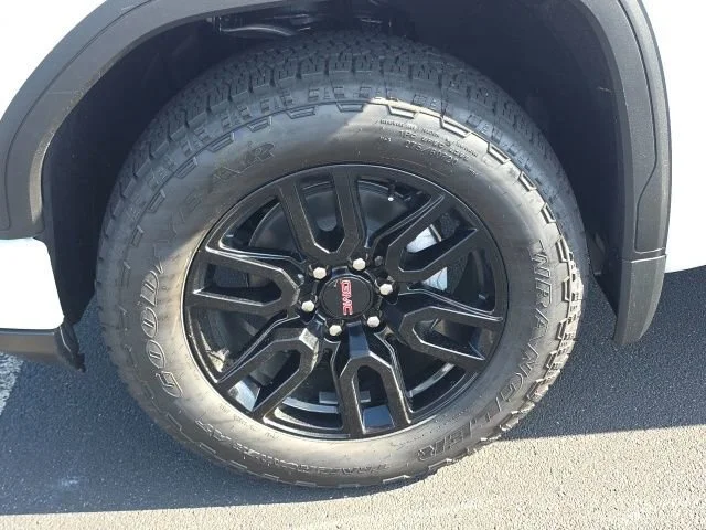 New 2026 Summit White GMC Elevation image 27