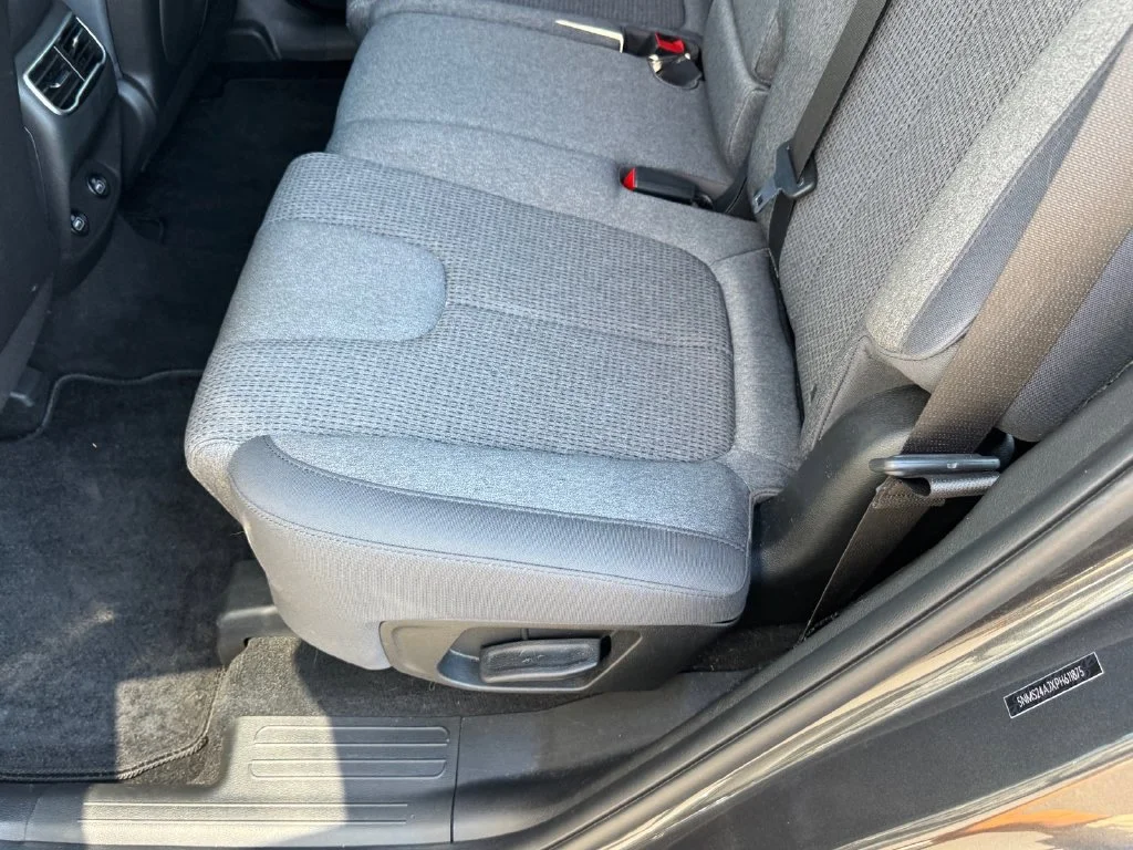 Used 2023 Gray Hyundai SEL image 12