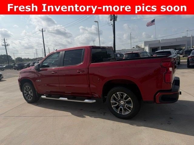 Used 2025 Radiant Red Tintcoat Chevrolet RST image 4