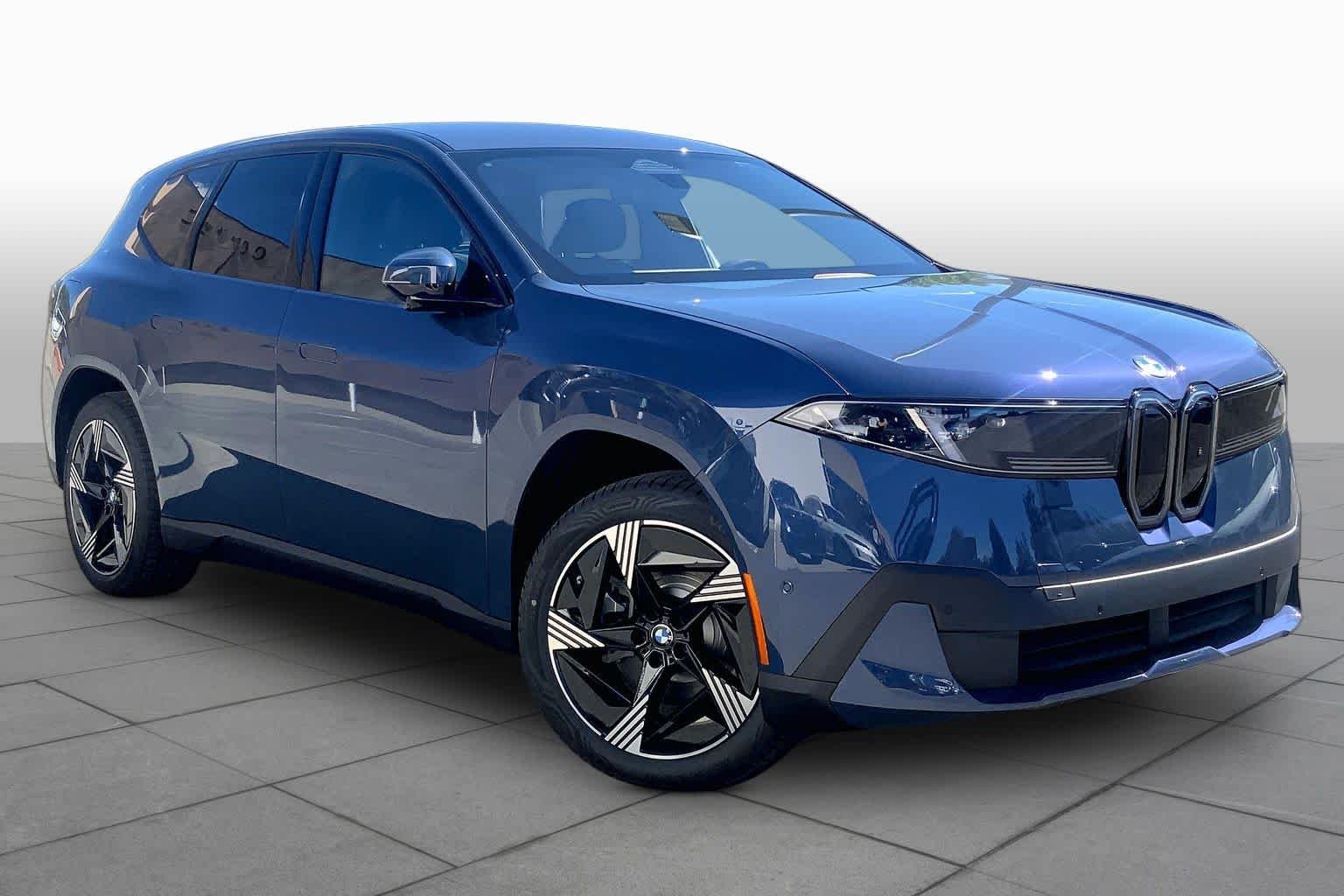New 2027 Ocean Wave Blue Metallic BMW 50 xDrive image 2