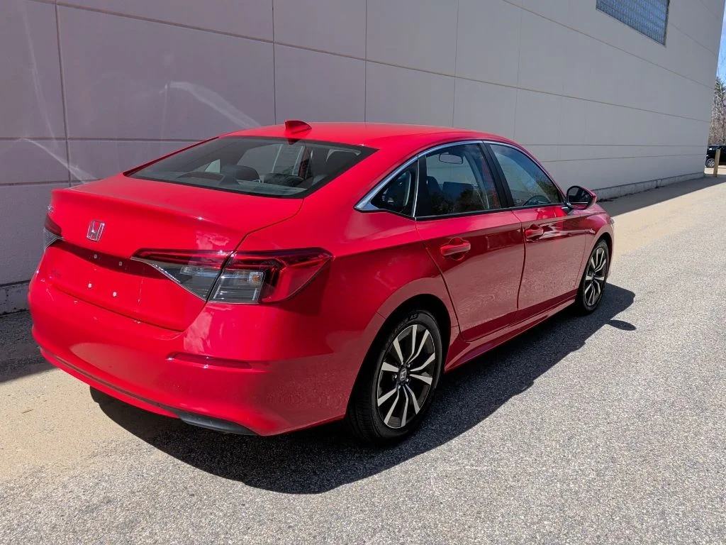 Certified Used 2023 Rallye Red Honda EX image 7