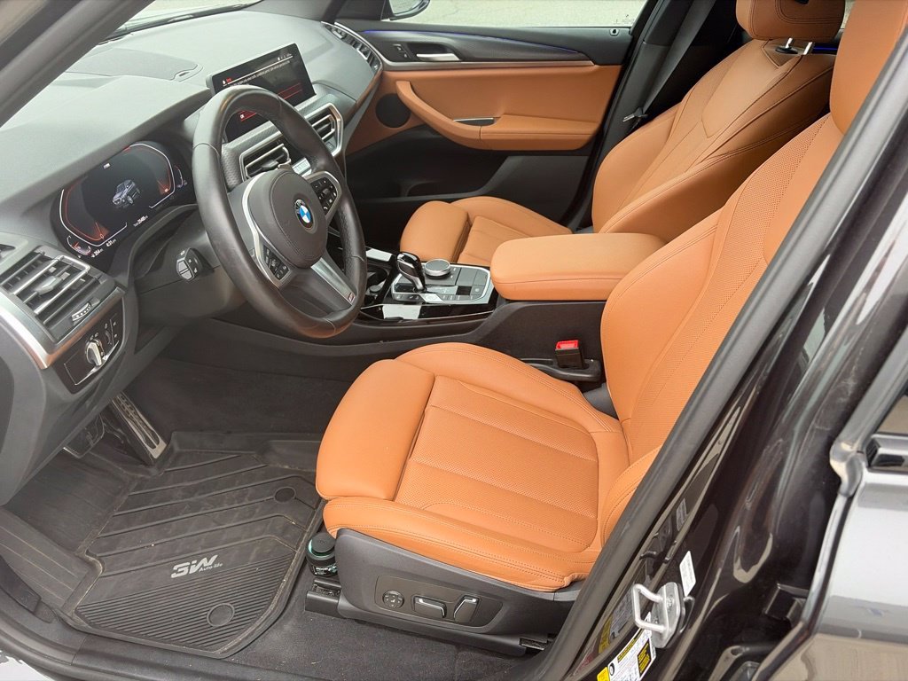 Used 2024 Dark Graphite Metallic BMW sDrive30i image 11