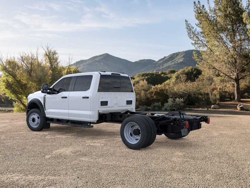 New 2026 Oxford White Ford F-550® XL image 4