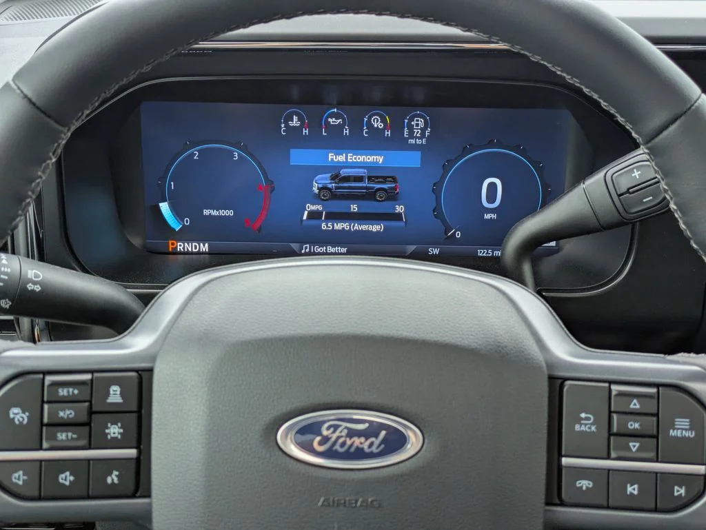 New 2026 Glacier Gray Metallic Tri-Coat Ford Lariat image 31