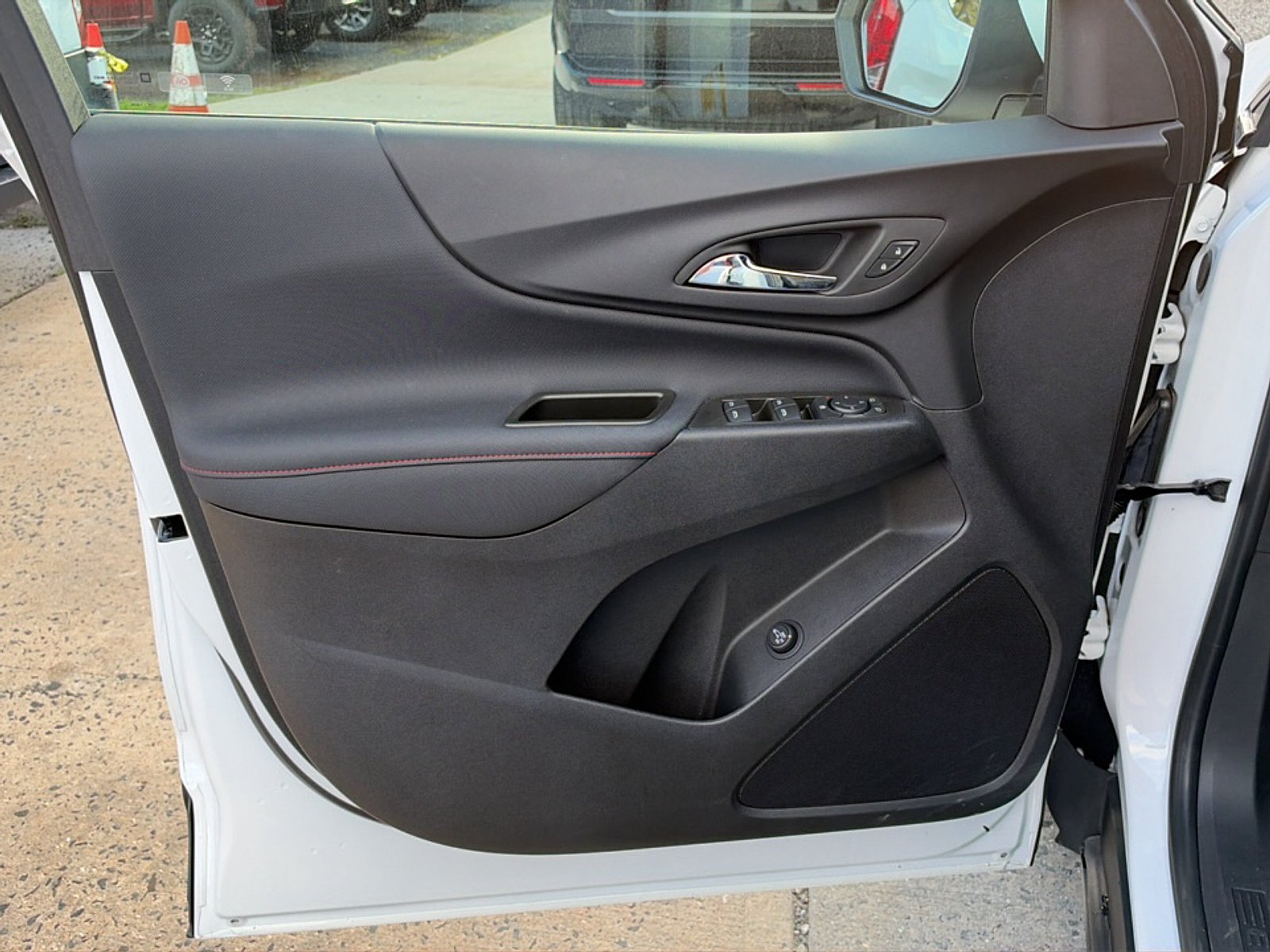 Used 2023 Summit White Chevrolet RS image 12