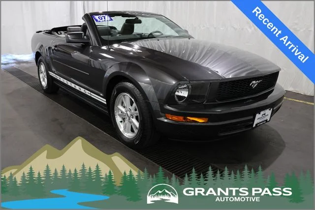 2007 Ford Mustang V6 Premium's photo
