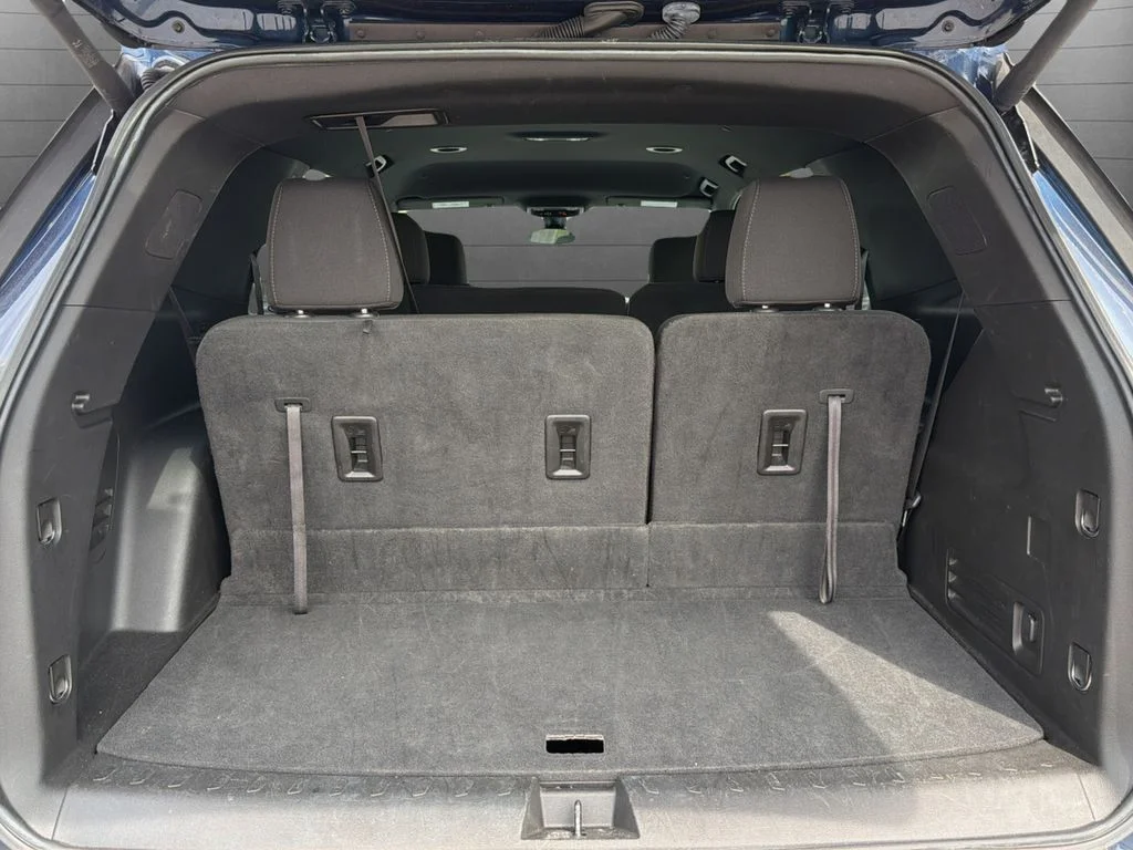 Used 2023 Blue Chevrolet LT image 27