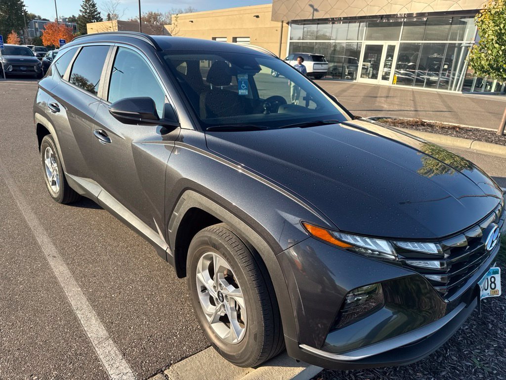 Used 2022 Gray Hyundai SEL image 5